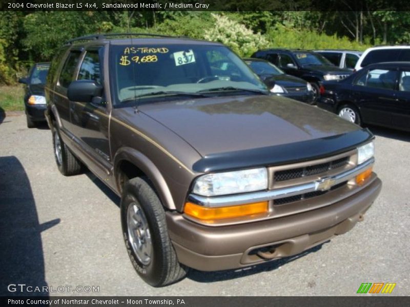 Sandalwood Metallic / Medium Gray 2004 Chevrolet Blazer LS 4x4