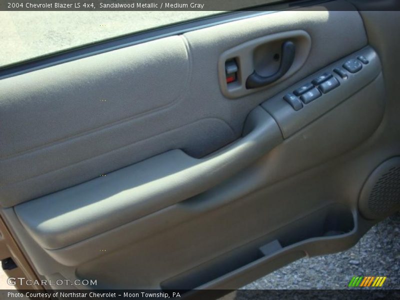 Sandalwood Metallic / Medium Gray 2004 Chevrolet Blazer LS 4x4