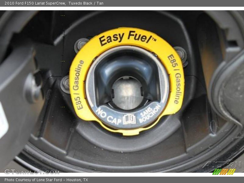 Tuxedo Black / Tan 2010 Ford F150 Lariat SuperCrew