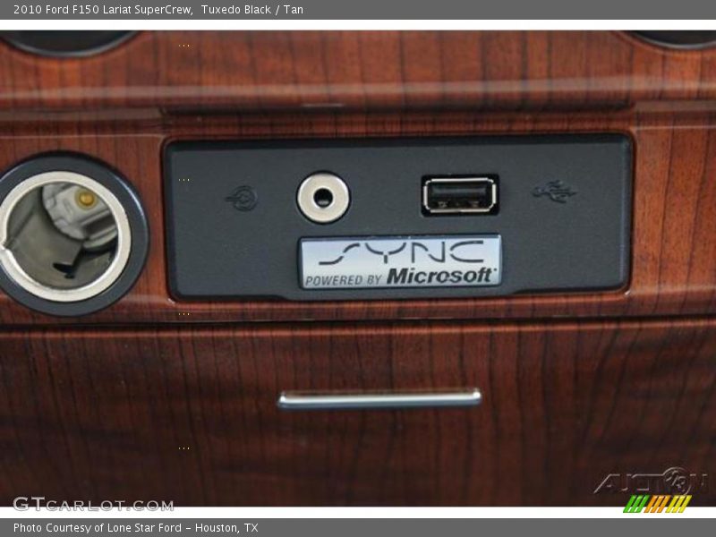 Tuxedo Black / Tan 2010 Ford F150 Lariat SuperCrew
