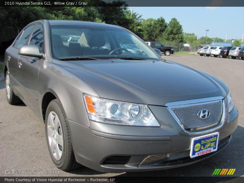 Willow Gray / Gray 2010 Hyundai Sonata GLS