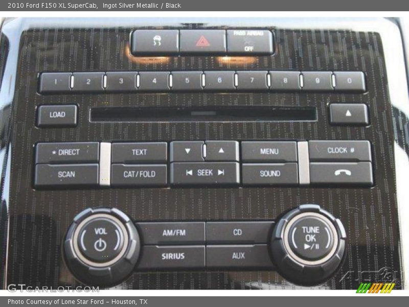 Ingot Silver Metallic / Black 2010 Ford F150 XL SuperCab