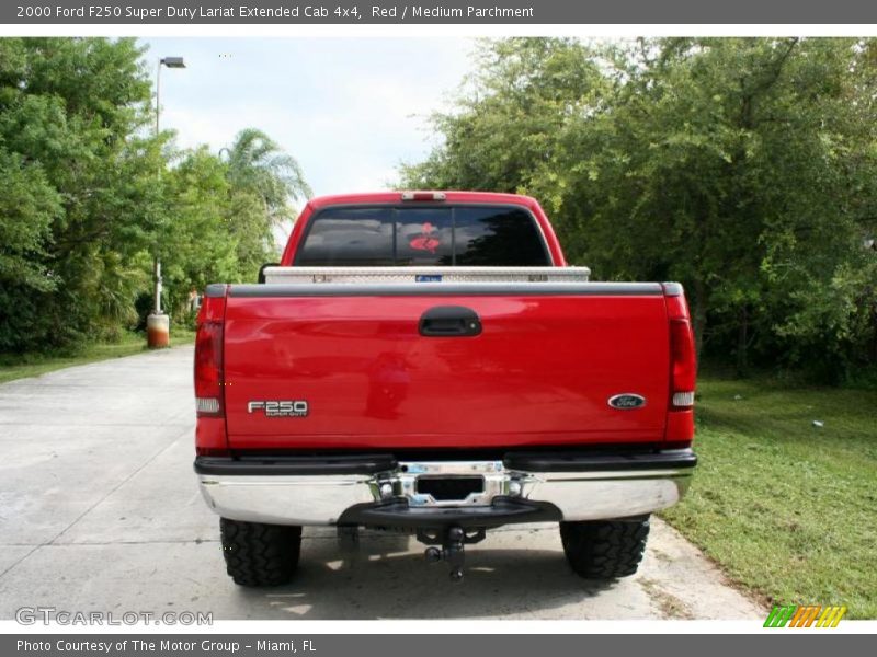 Red / Medium Parchment 2000 Ford F250 Super Duty Lariat Extended Cab 4x4