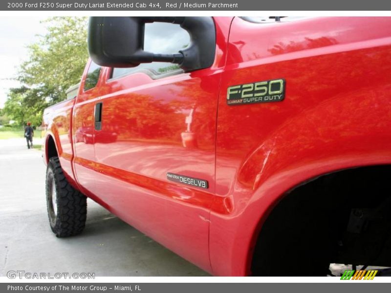 Red / Medium Parchment 2000 Ford F250 Super Duty Lariat Extended Cab 4x4