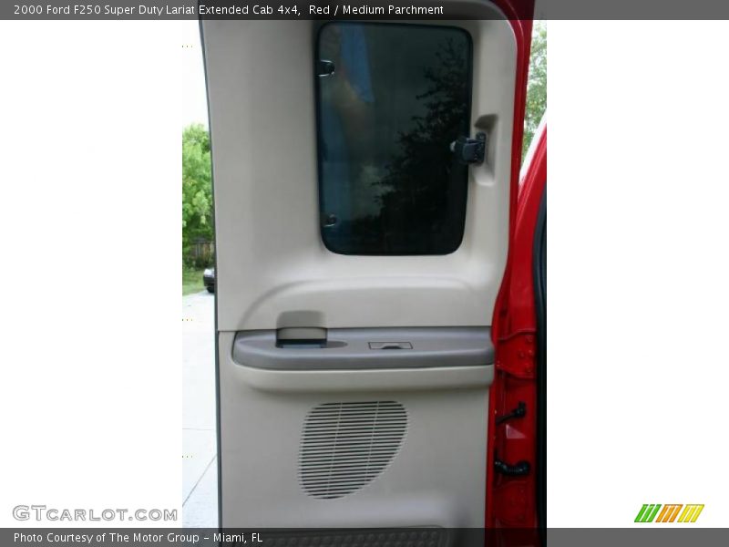 Red / Medium Parchment 2000 Ford F250 Super Duty Lariat Extended Cab 4x4