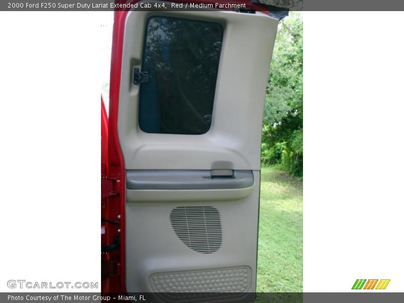Red / Medium Parchment 2000 Ford F250 Super Duty Lariat Extended Cab 4x4