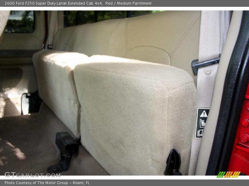 Red / Medium Parchment 2000 Ford F250 Super Duty Lariat Extended Cab 4x4