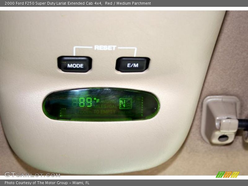 Red / Medium Parchment 2000 Ford F250 Super Duty Lariat Extended Cab 4x4