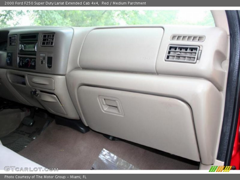 Red / Medium Parchment 2000 Ford F250 Super Duty Lariat Extended Cab 4x4