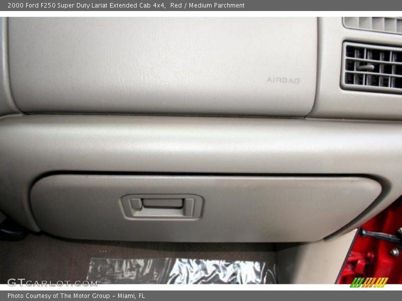 Red / Medium Parchment 2000 Ford F250 Super Duty Lariat Extended Cab 4x4