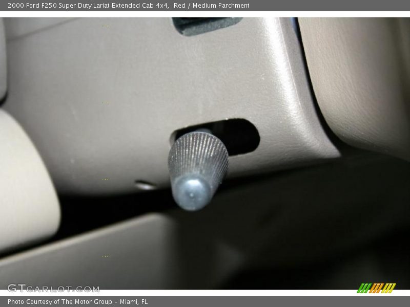 Red / Medium Parchment 2000 Ford F250 Super Duty Lariat Extended Cab 4x4