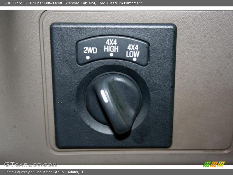 Red / Medium Parchment 2000 Ford F250 Super Duty Lariat Extended Cab 4x4