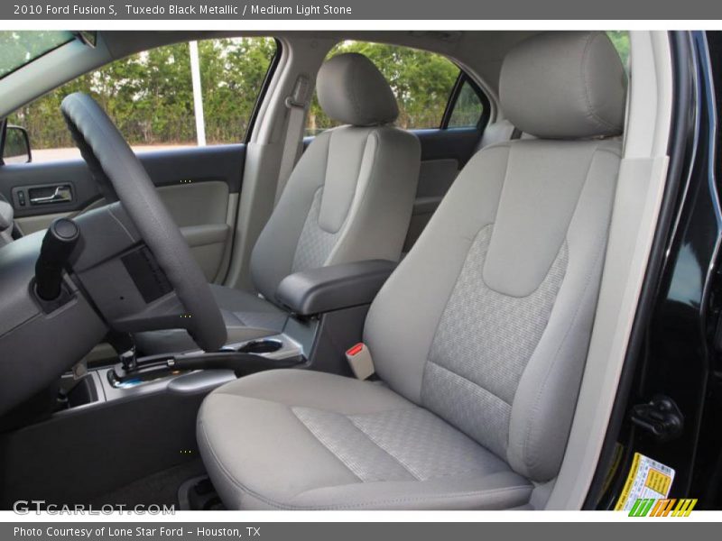 Tuxedo Black Metallic / Medium Light Stone 2010 Ford Fusion S