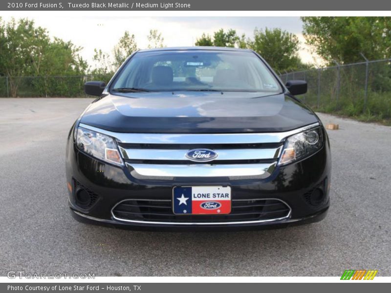 Tuxedo Black Metallic / Medium Light Stone 2010 Ford Fusion S