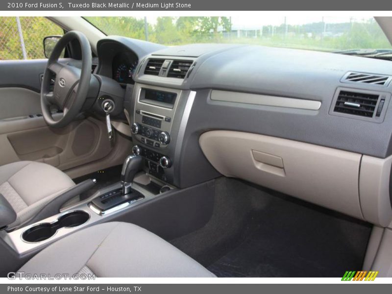 Tuxedo Black Metallic / Medium Light Stone 2010 Ford Fusion S