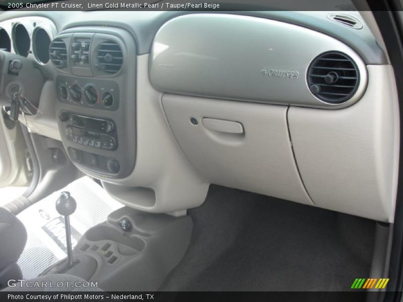 Linen Gold Metallic Pearl / Taupe/Pearl Beige 2005 Chrysler PT Cruiser