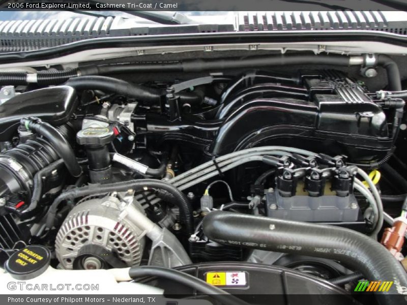 Cashmere Tri-Coat / Camel 2006 Ford Explorer Limited