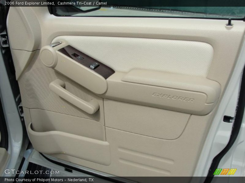 Cashmere Tri-Coat / Camel 2006 Ford Explorer Limited