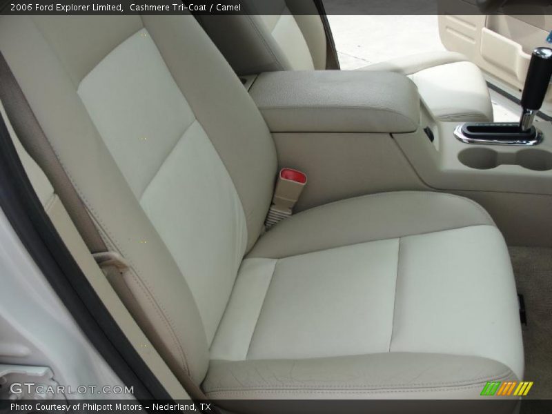 Cashmere Tri-Coat / Camel 2006 Ford Explorer Limited