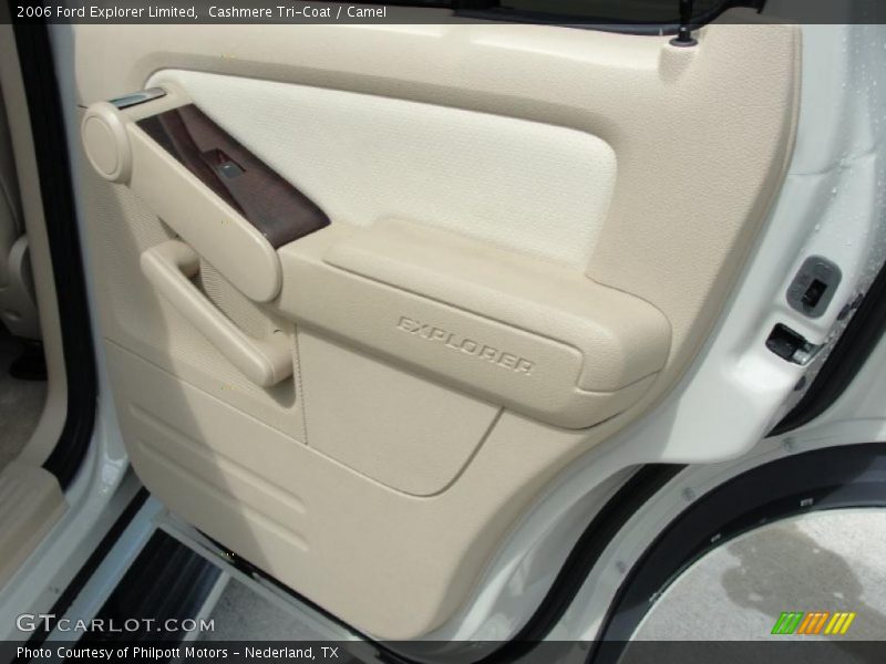 Cashmere Tri-Coat / Camel 2006 Ford Explorer Limited