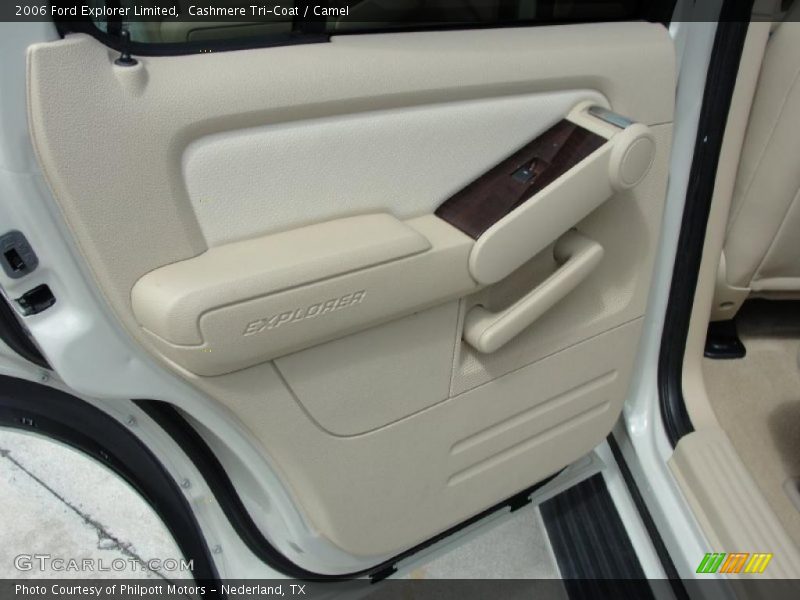 Cashmere Tri-Coat / Camel 2006 Ford Explorer Limited