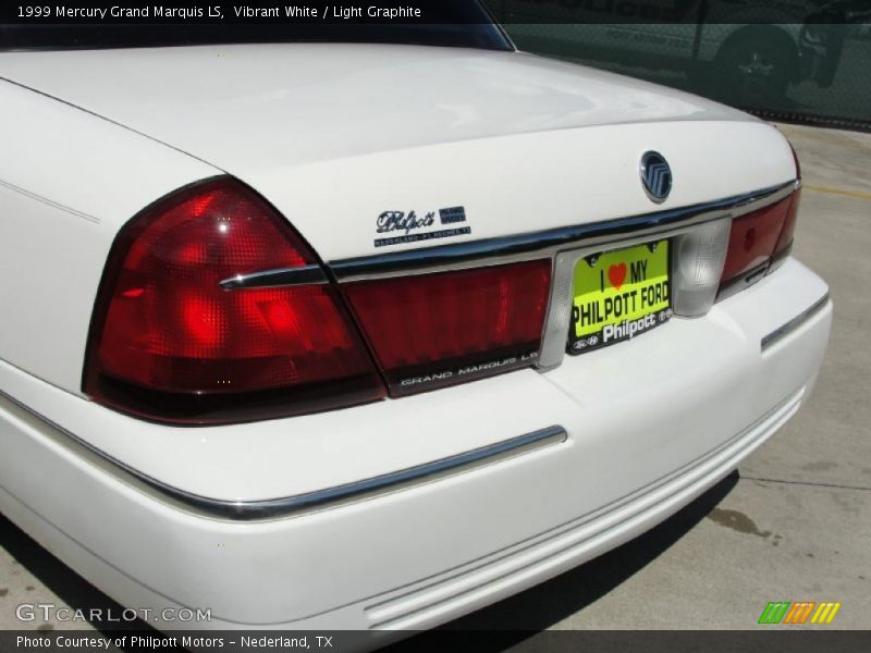 Vibrant White / Light Graphite 1999 Mercury Grand Marquis LS
