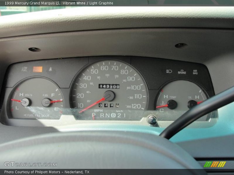 Vibrant White / Light Graphite 1999 Mercury Grand Marquis LS