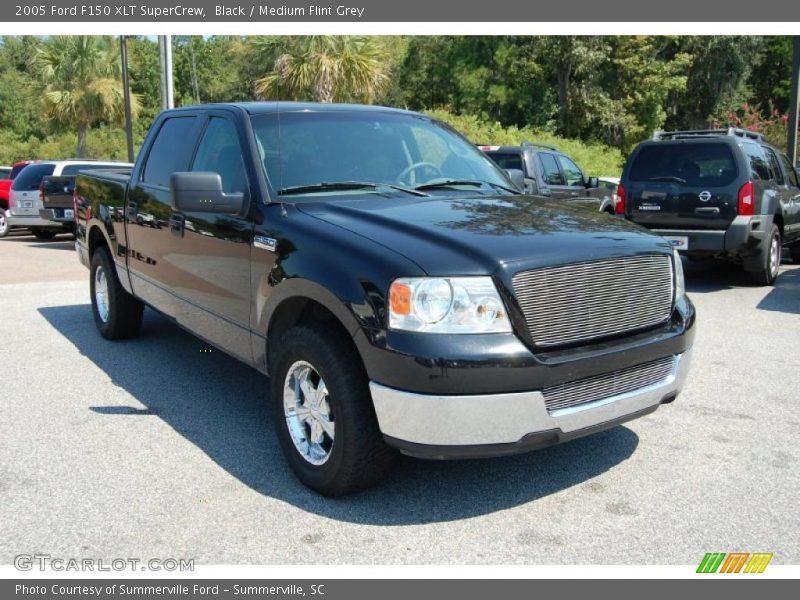 Black / Medium Flint Grey 2005 Ford F150 XLT SuperCrew