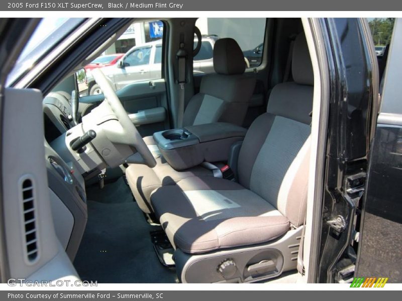Black / Medium Flint Grey 2005 Ford F150 XLT SuperCrew