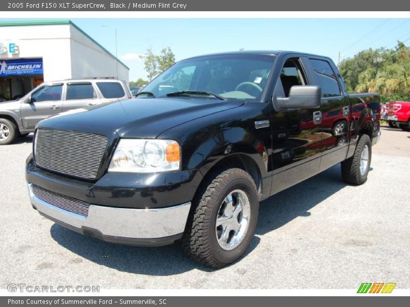 Black / Medium Flint Grey 2005 Ford F150 XLT SuperCrew