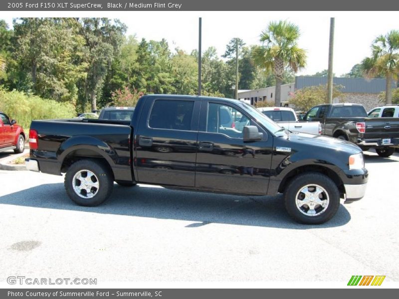 Black / Medium Flint Grey 2005 Ford F150 XLT SuperCrew