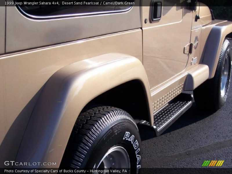 Desert Sand Pearlcoat / Camel/Dark Green 1999 Jeep Wrangler Sahara 4x4