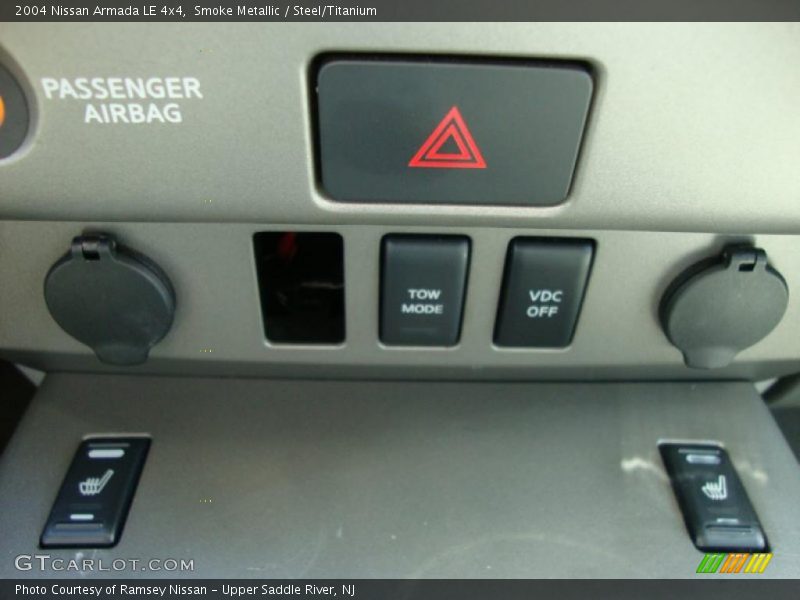 Smoke Metallic / Steel/Titanium 2004 Nissan Armada LE 4x4