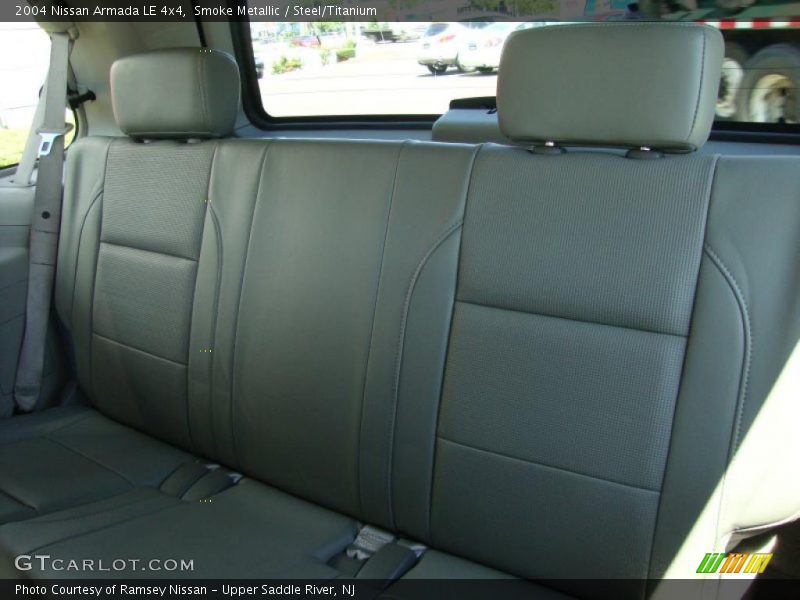 Smoke Metallic / Steel/Titanium 2004 Nissan Armada LE 4x4