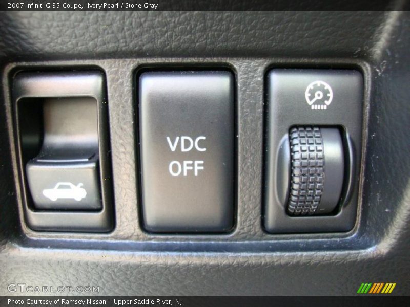 Ivory Pearl / Stone Gray 2007 Infiniti G 35 Coupe