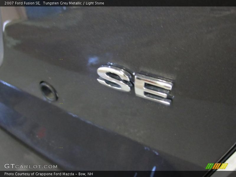 Tungsten Grey Metallic / Light Stone 2007 Ford Fusion SE