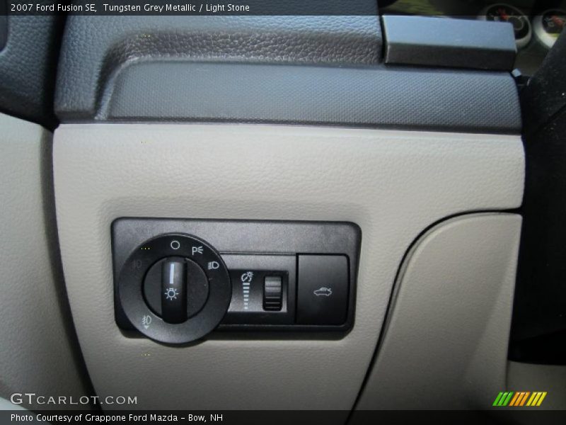 Tungsten Grey Metallic / Light Stone 2007 Ford Fusion SE