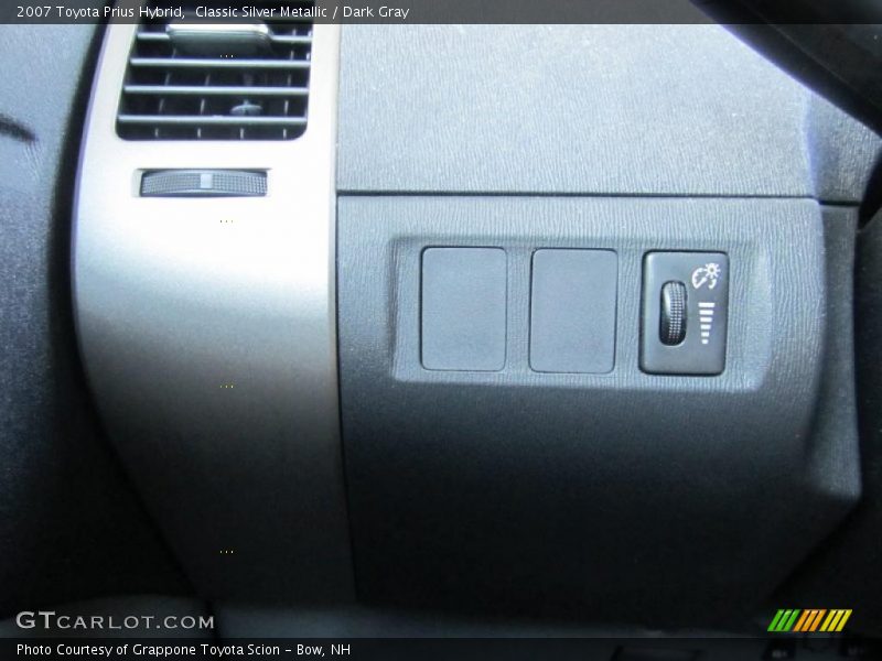Classic Silver Metallic / Dark Gray 2007 Toyota Prius Hybrid
