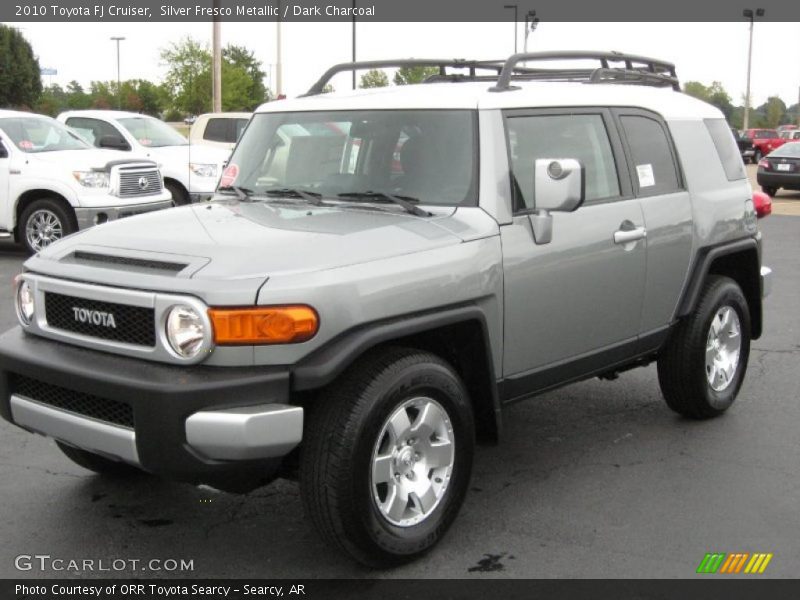 Silver Fresco Metallic / Dark Charcoal 2010 Toyota FJ Cruiser
