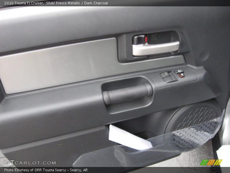 Silver Fresco Metallic / Dark Charcoal 2010 Toyota FJ Cruiser