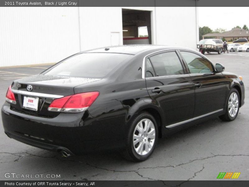 Black / Light Gray 2011 Toyota Avalon
