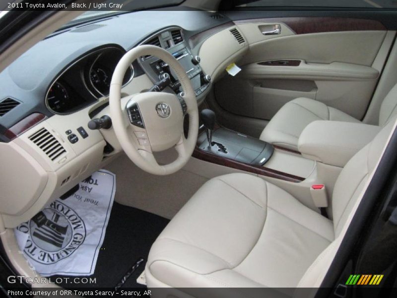 Black / Light Gray 2011 Toyota Avalon