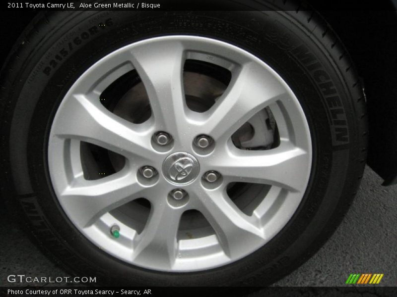 Aloe Green Metallic / Bisque 2011 Toyota Camry LE