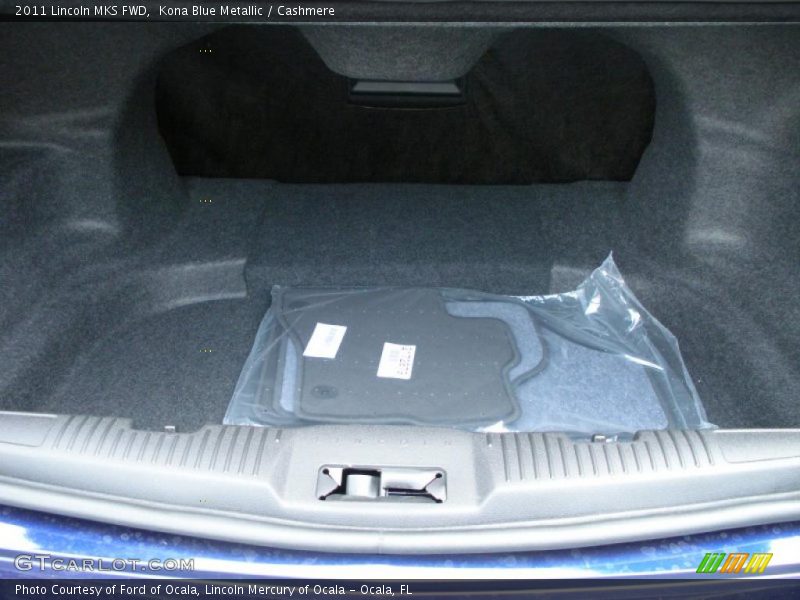 Kona Blue Metallic / Cashmere 2011 Lincoln MKS FWD