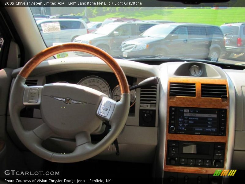 Light Sandstone Metallic / Light Graystone 2009 Chrysler Aspen Limited 4x4