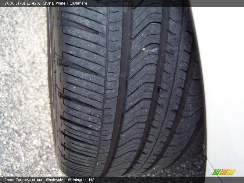 Crystal White / Cashmere 2006 Lexus LS 430