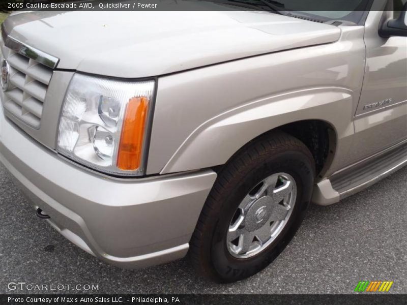 Quicksilver / Pewter 2005 Cadillac Escalade AWD