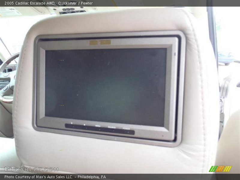 Quicksilver / Pewter 2005 Cadillac Escalade AWD