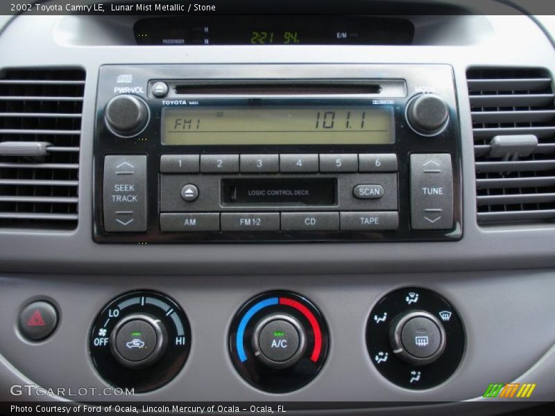 Lunar Mist Metallic / Stone 2002 Toyota Camry LE