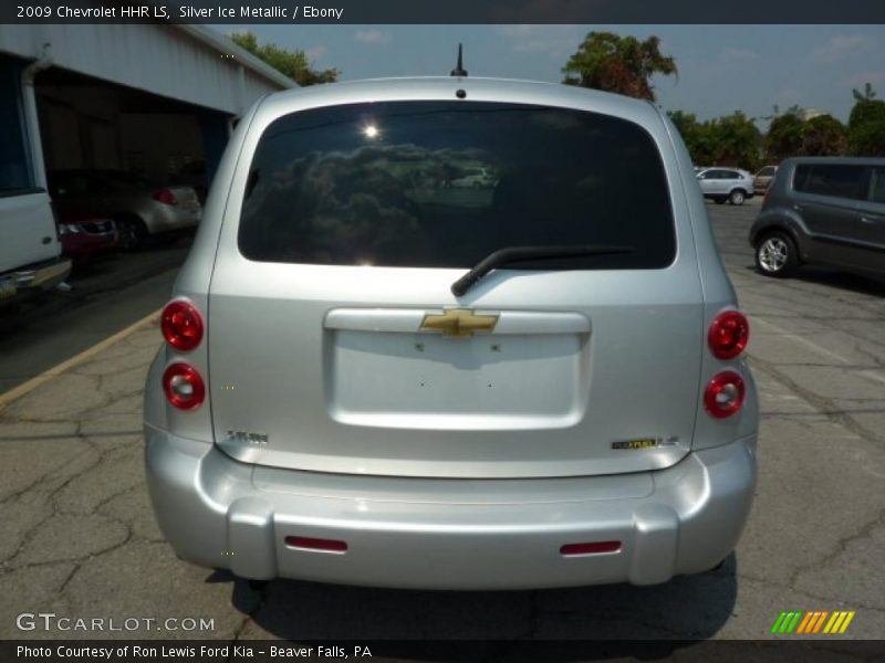 Silver Ice Metallic / Ebony 2009 Chevrolet HHR LS
